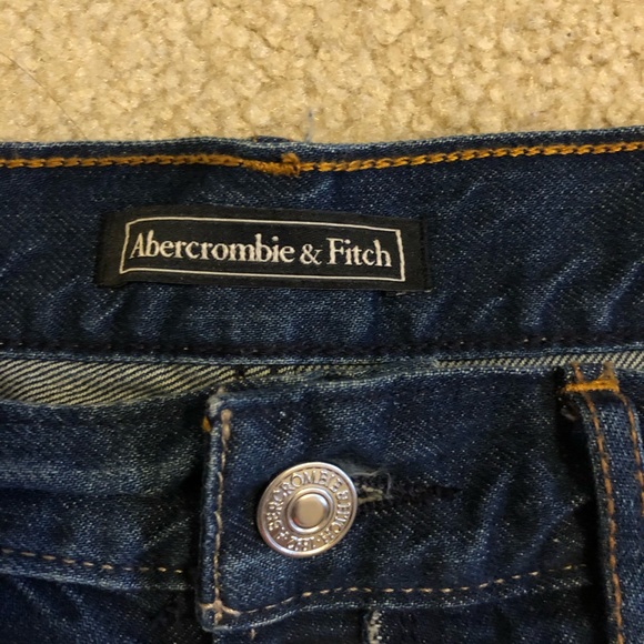 sold 🦋 NWT abercrombie & fitch low rise dark denim shorts - Picture 2 of 4